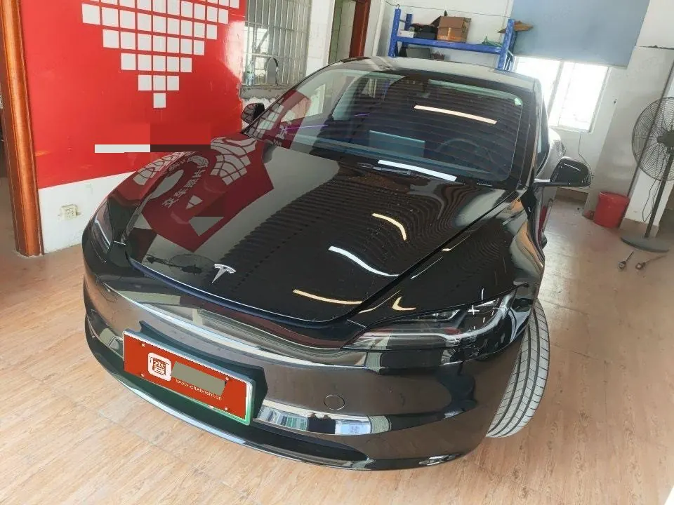 Tesla 2025 Model 3 rear-wheel drive version of automatic transmission 4