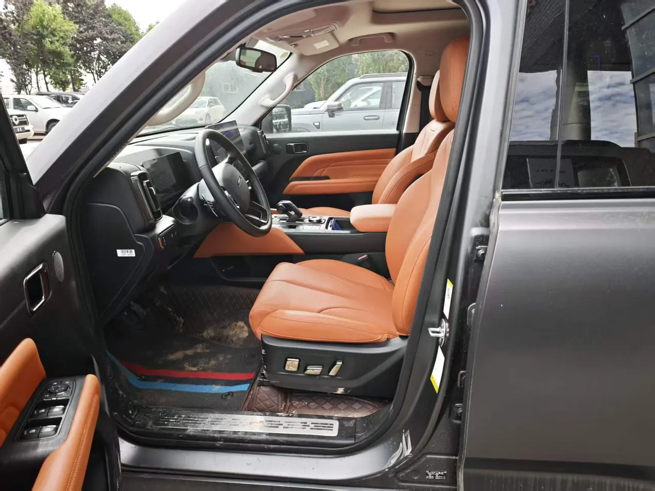 Haval 2024 H9 2.0T 4-wheel drive extension version automatic gear 5
