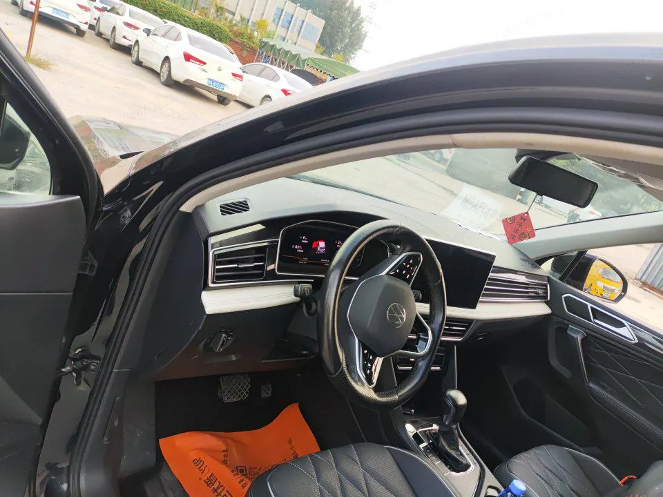 Volkswagen 2022 Tiguan L 2.0TSI 330TSI Two-Drive Smart Edition Automatic Gear 2