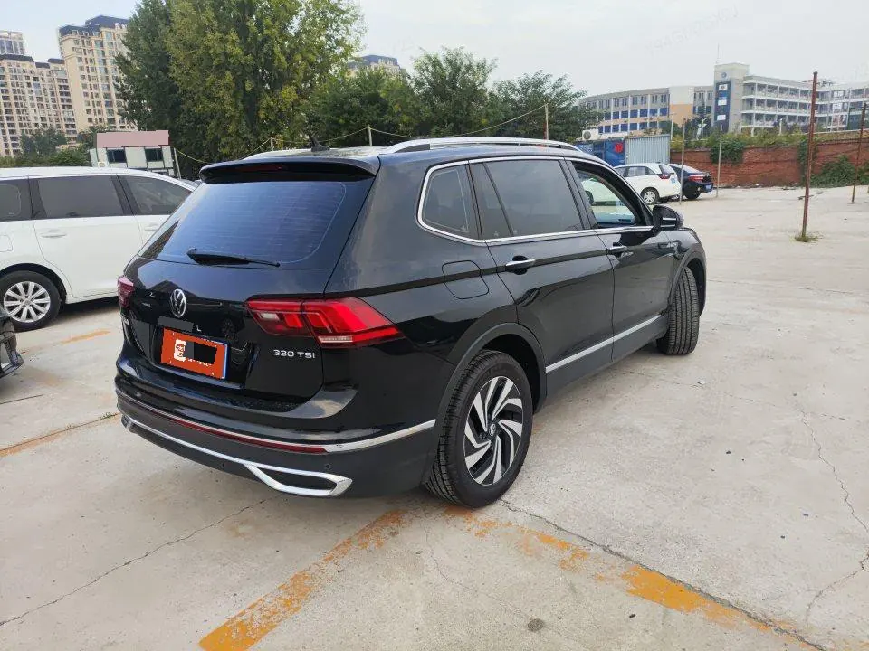 Volkswagen 2022 Tiguan L 2.0TSI 330TSI Two-Drive Smart Edition Automatic Gear 7