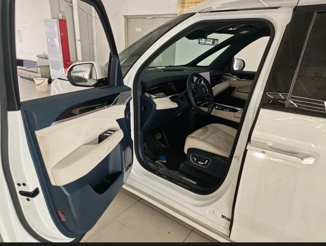 Zeekr 2024 Zeekr 009 six-seat executive version four-wheel drive 108kWh automatic gear 3