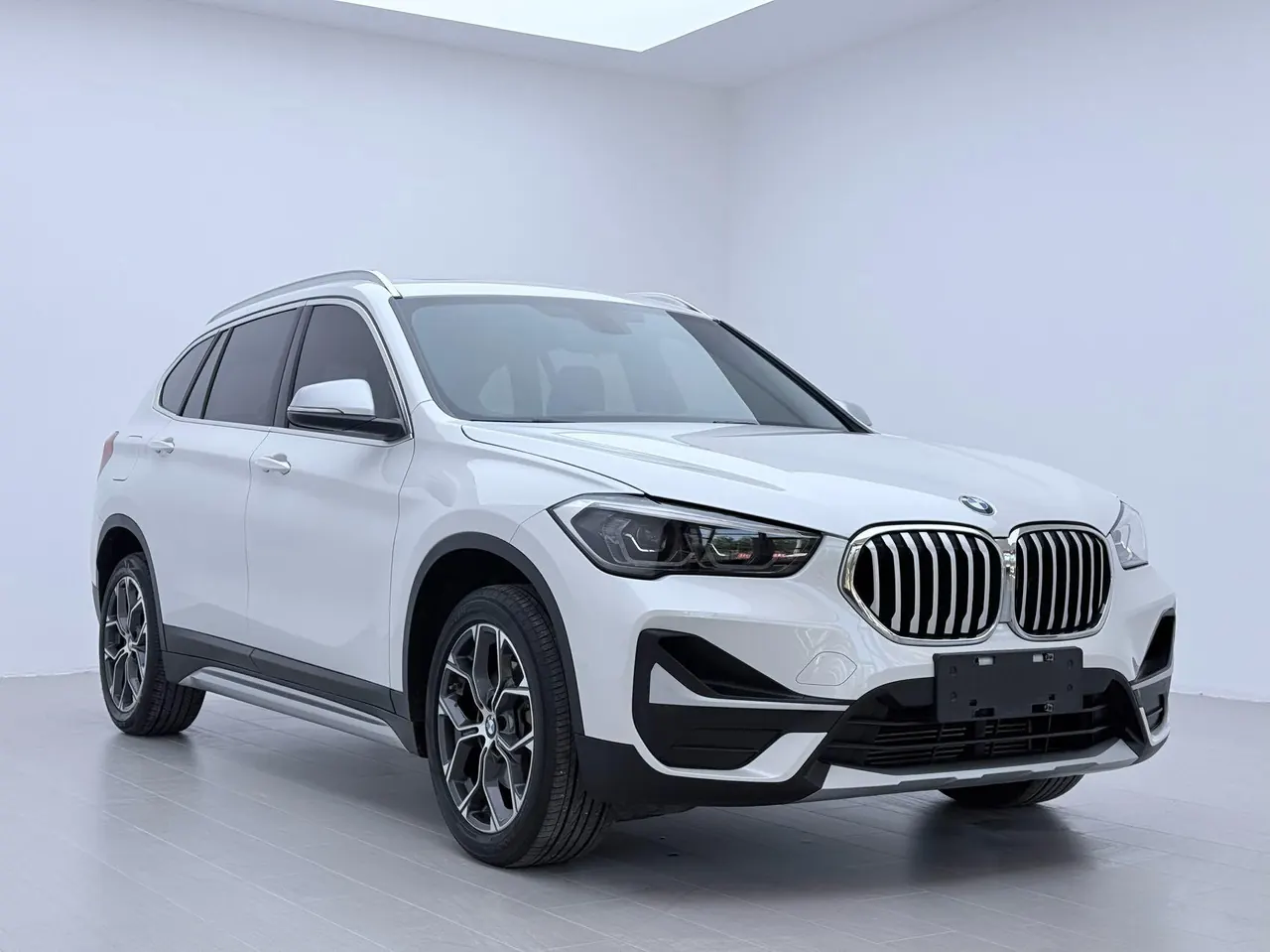 BMW 2022 X1 sDrive20Li 1.5T fashion automatic gear 2