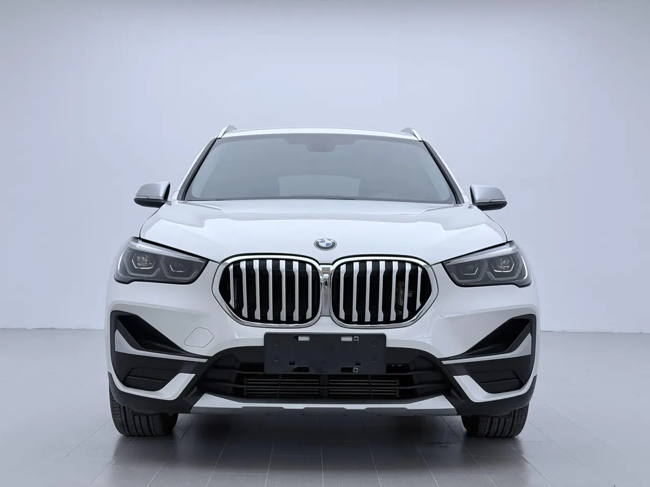 BMW 2022 X1 sDrive20Li 1.5T fashion automatic gear 3