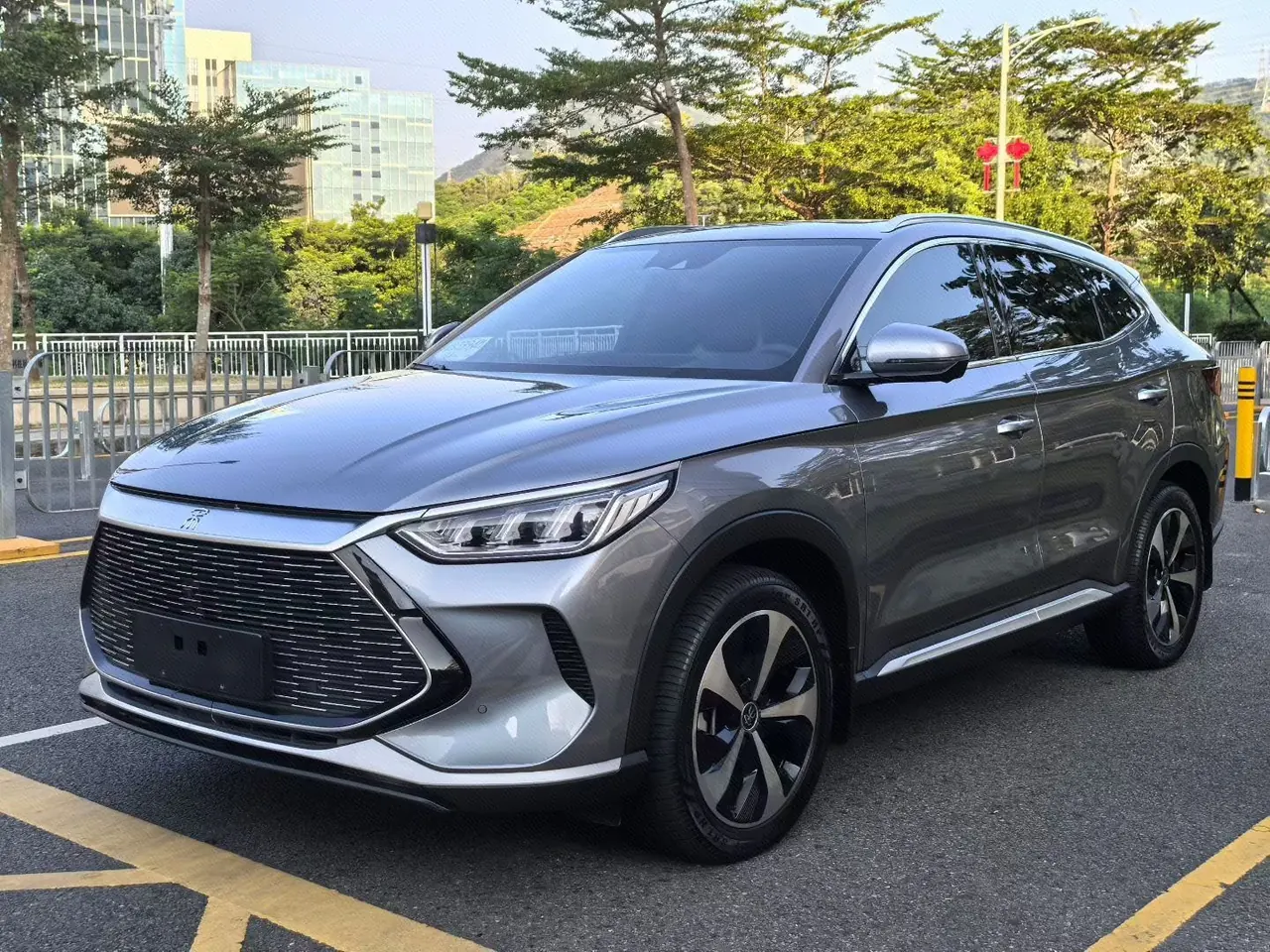 打开图片灯箱:BYD Song PLUS New Energy 2021 Song PLUS DM-i 1.5 Stepless 110KM Flagship Automatic Gear