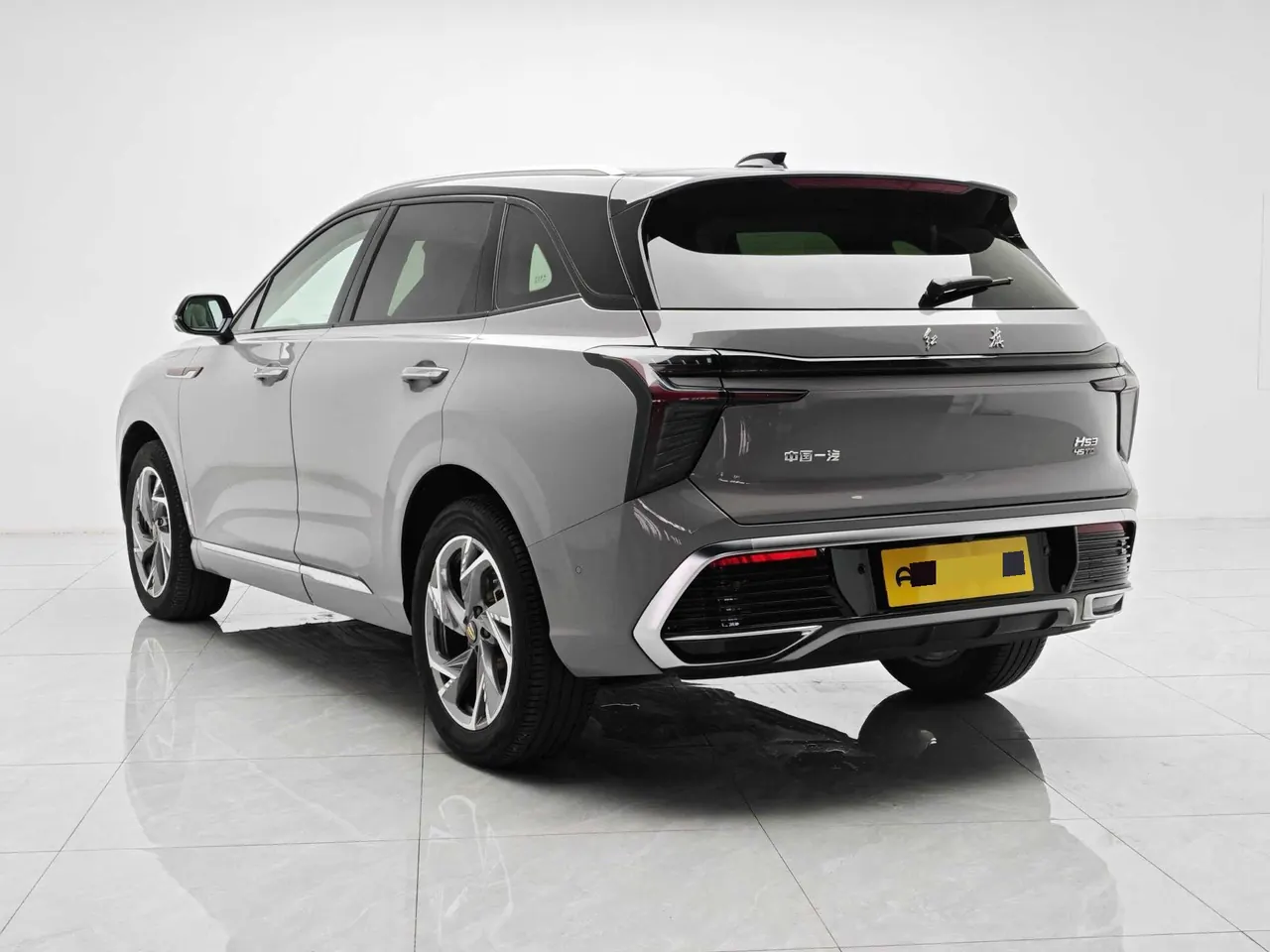 HongQi 2023 HS3 2.0T 4-wheel drive has a version of automatic gear 6