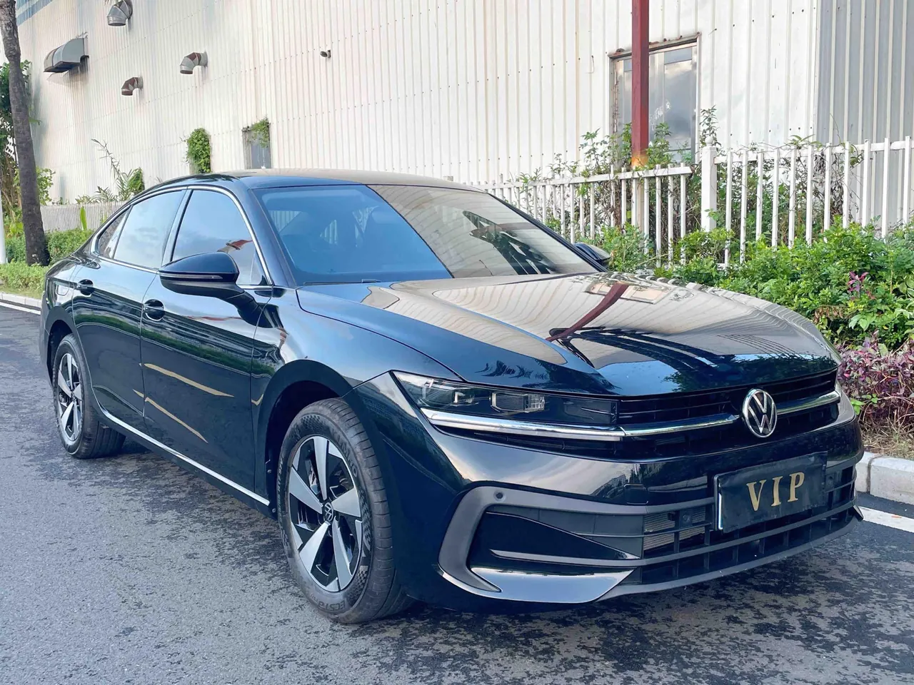 Volkswagen 2024 Magotan 1.5TSI 300TSI Premium Edition Automatic Gear 3