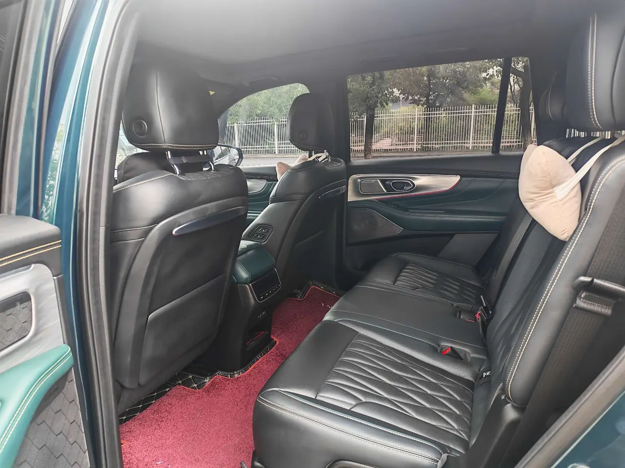 Chuanqi 2022 GS8 2.0TGDI Two-Drive Premium Edition Seven-seat Automatic Gear 4