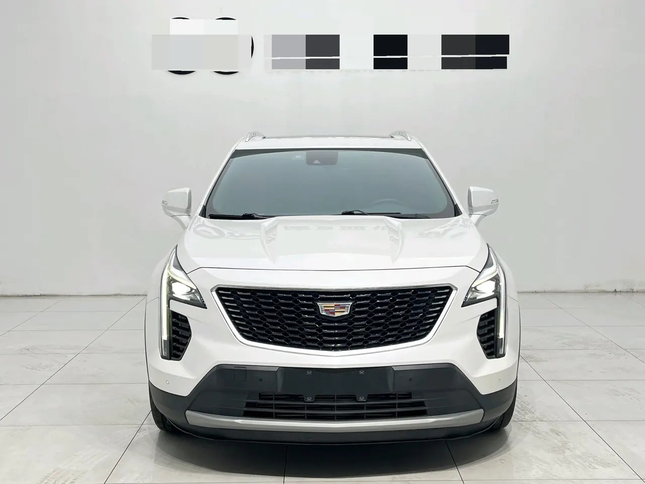 Cadillac 2023 XT4 48V 2.0T 28T Two-Drive Luxury Automatic Gear 2
