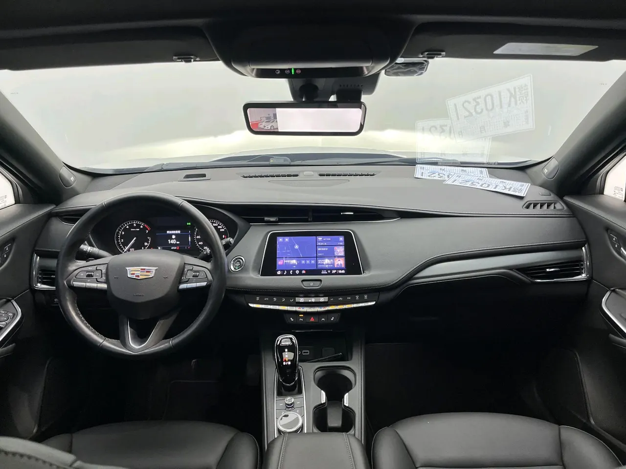 Cadillac 2023 XT4 48V 2.0T 28T Two-Drive Luxury Automatic Gear 8