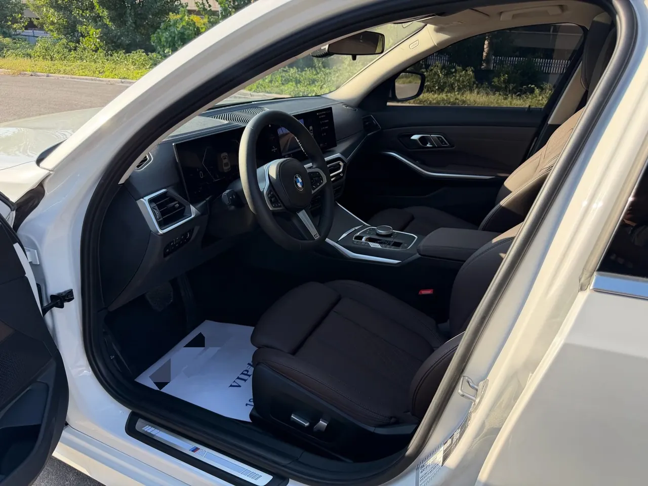 BMW 3 Series 2023 325i 2.0T M Sports Suit Automatic Gear 5