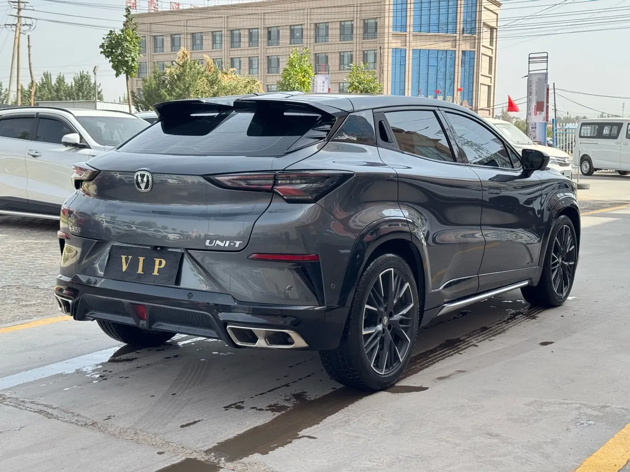 ChangAn 2023 UNI-T 1.5T Flagship Automatic Gear 3