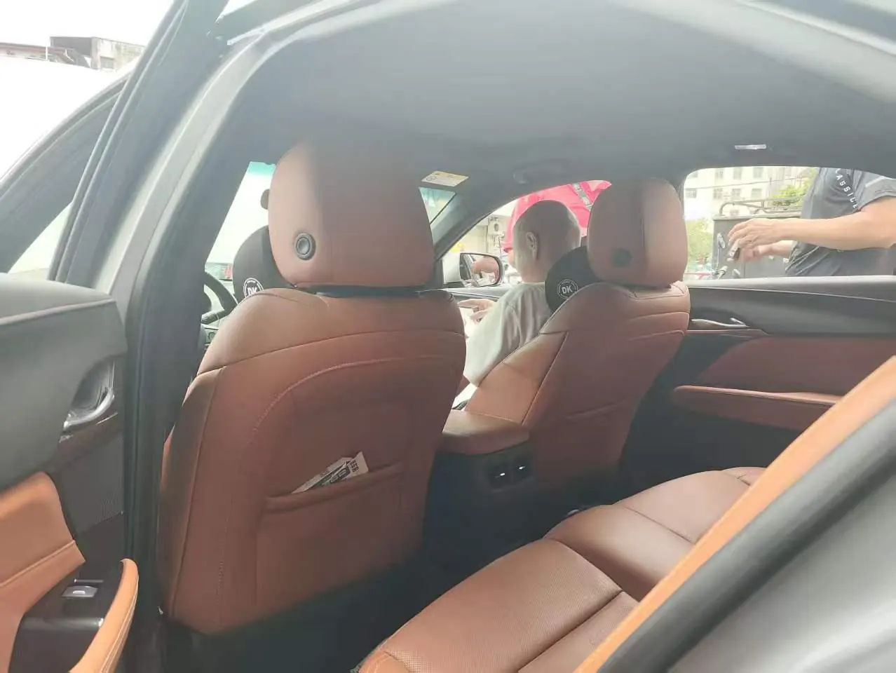 Cadillac 2023 CT4 2.0T 28T luxury automatic gear 4