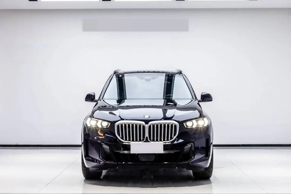 BMW 2023 X5 xDrive30Li 48V 2.0T exclusive m sports obsidian night suit automatic gear 2