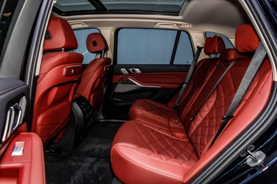 BMW 2023 X5 xDrive30Li 48V 2.0T exclusive m sports obsidian night suit automatic gear 6