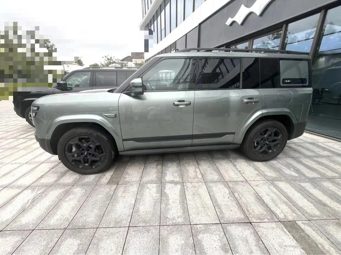 FangChengBao 2025 titanium 7 1.5T stepless 190KM four-wheel drive Ultra version of automatic gear 4