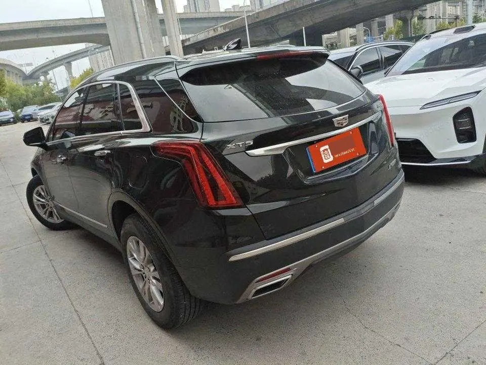 Cadillac 2023 XT5 48V 2.0T Two-Drive Fashion Automatic Gear 4