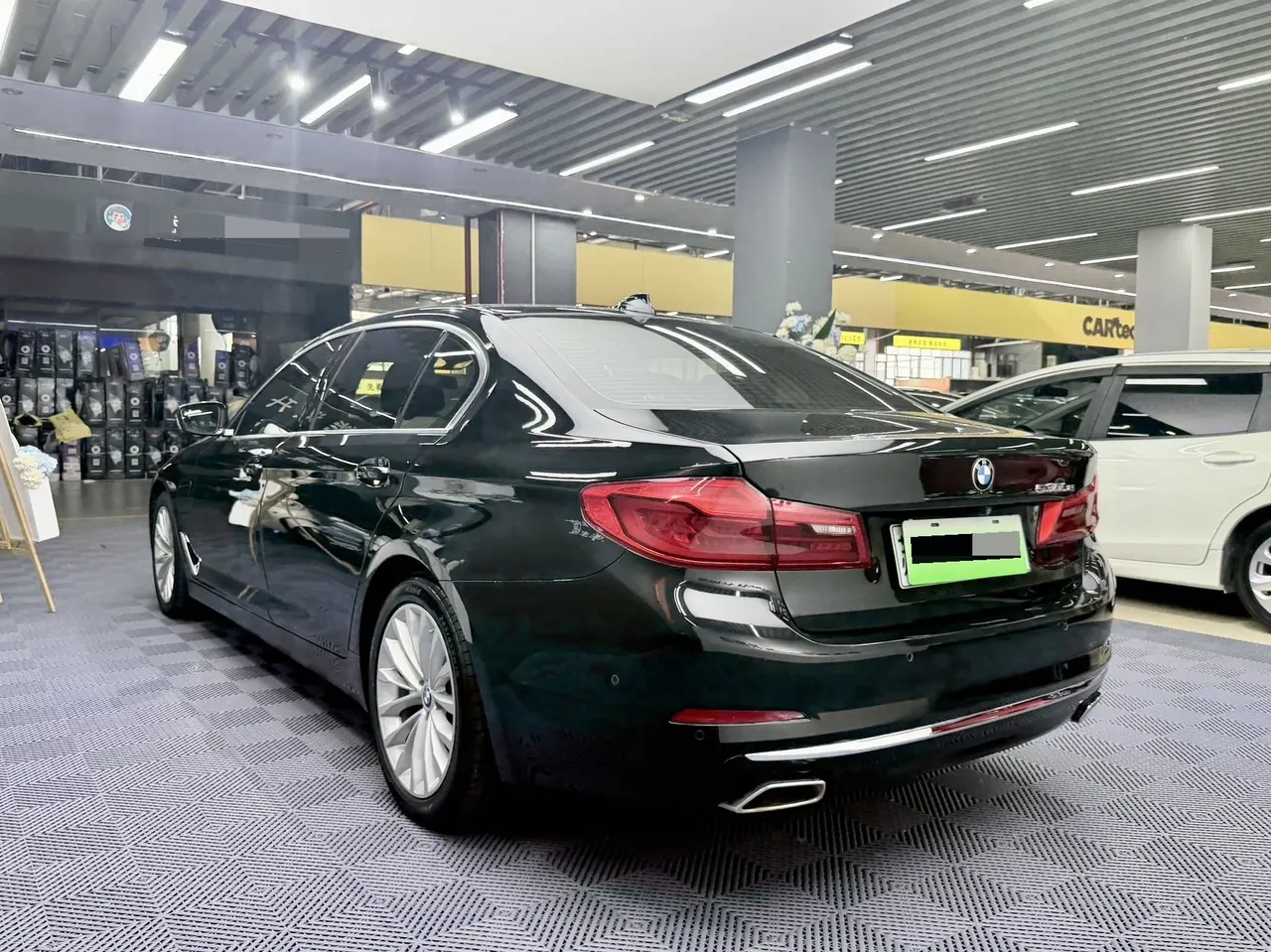BMW 5 series new energy 2020 530Le 2.0T mileage upgraded luxury package automatic gear 11