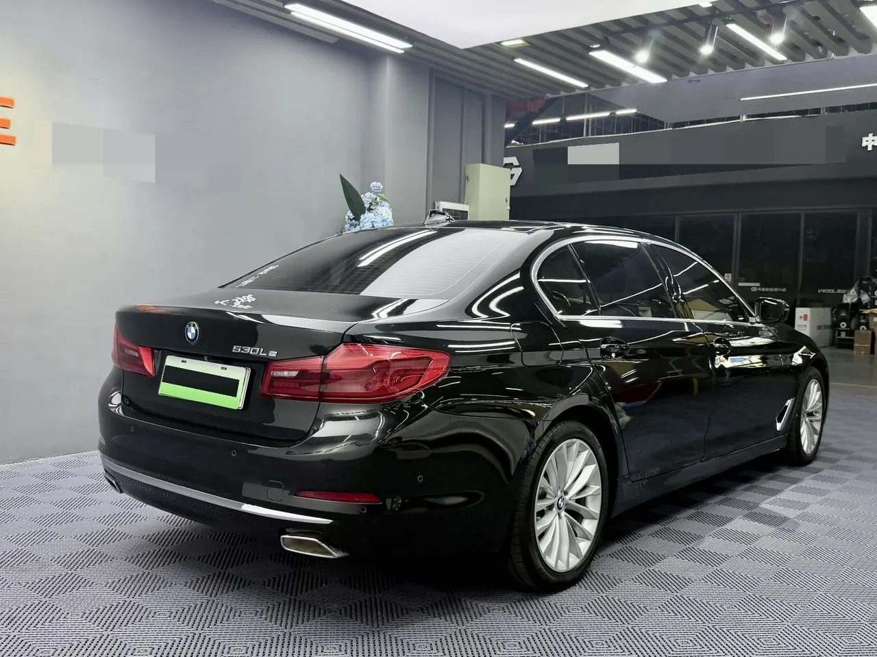 BMW 5 series new energy 2020 530Le 2.0T mileage upgraded luxury package automatic gear 13