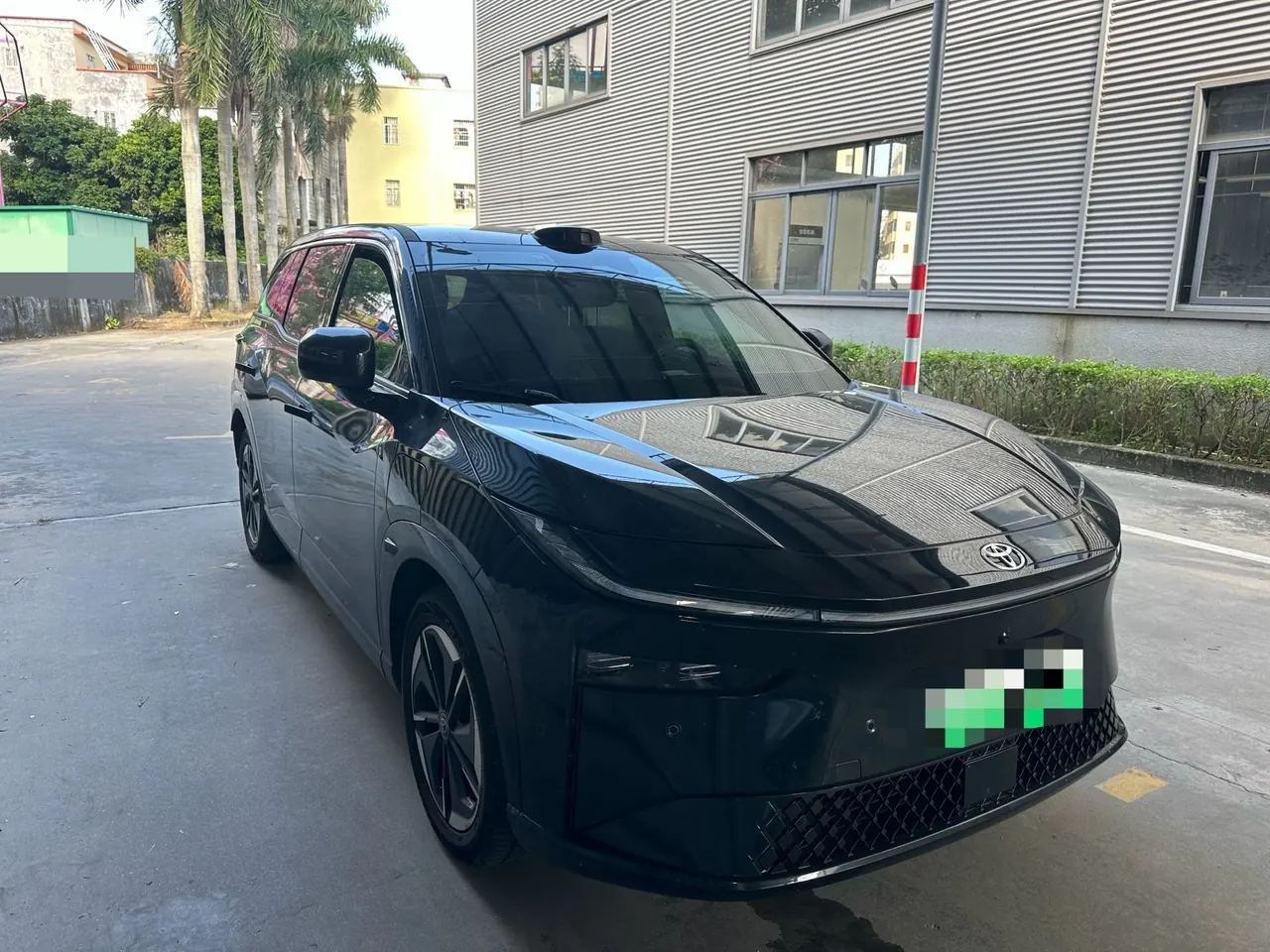 Toyota 2025 Platinum Intelligence 3X 520 Pro Advanced Intelligence Driving Edition Automatic Gear 2