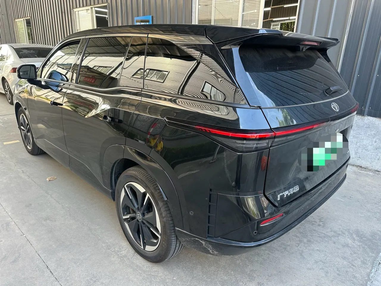Toyota 2025 Platinum Intelligence 3X 520 Pro Advanced Intelligence Driving Edition Automatic Gear 4