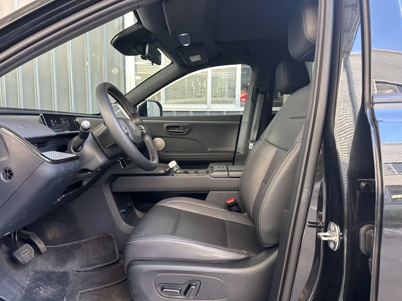 Toyota 2025 Platinum Intelligence 3X 520 Pro Advanced Intelligence Driving Edition Automatic Gear 6