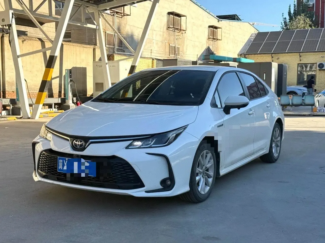 Открыть галерею: Toyota 2023 Corolla Double Engine 1.8 Stepless Intelligent Electric Hybrid Elite Automatic Gear