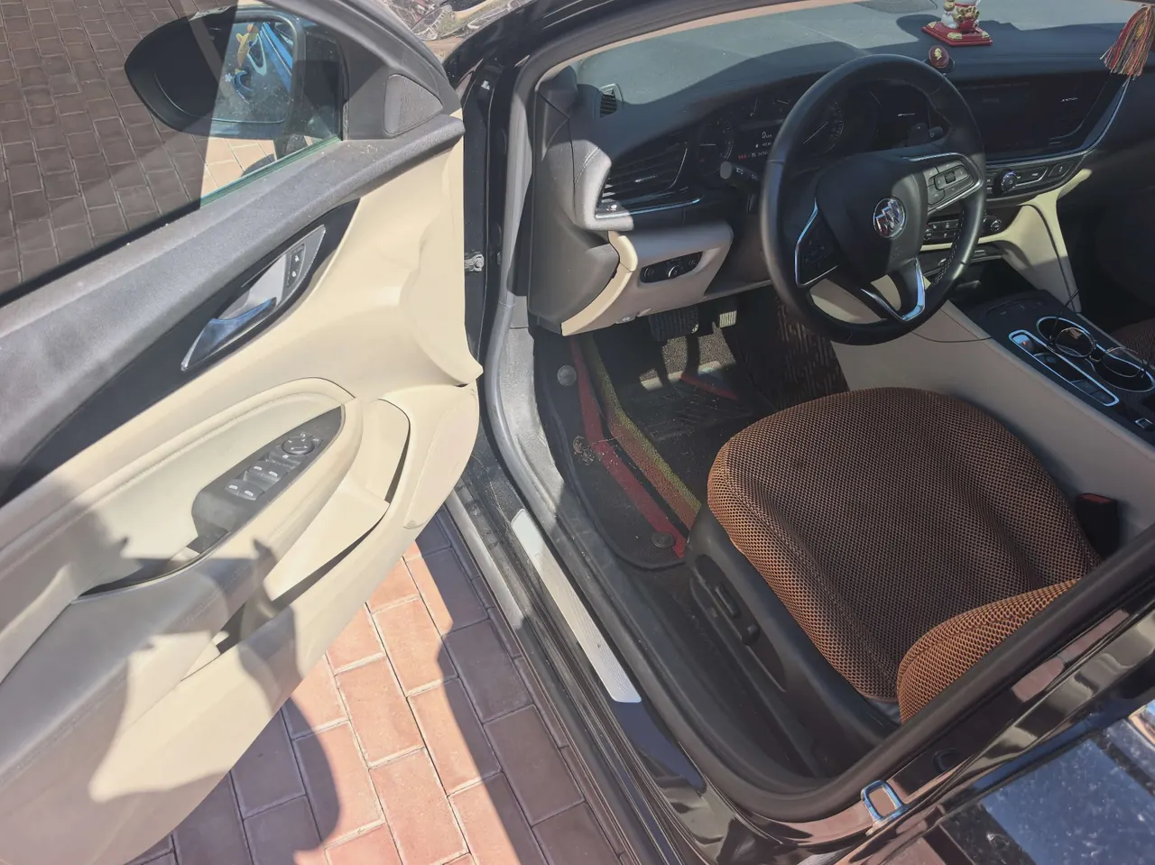 Buick 2020 Regal 1.5T 552T Luxury Automatic Gear 3