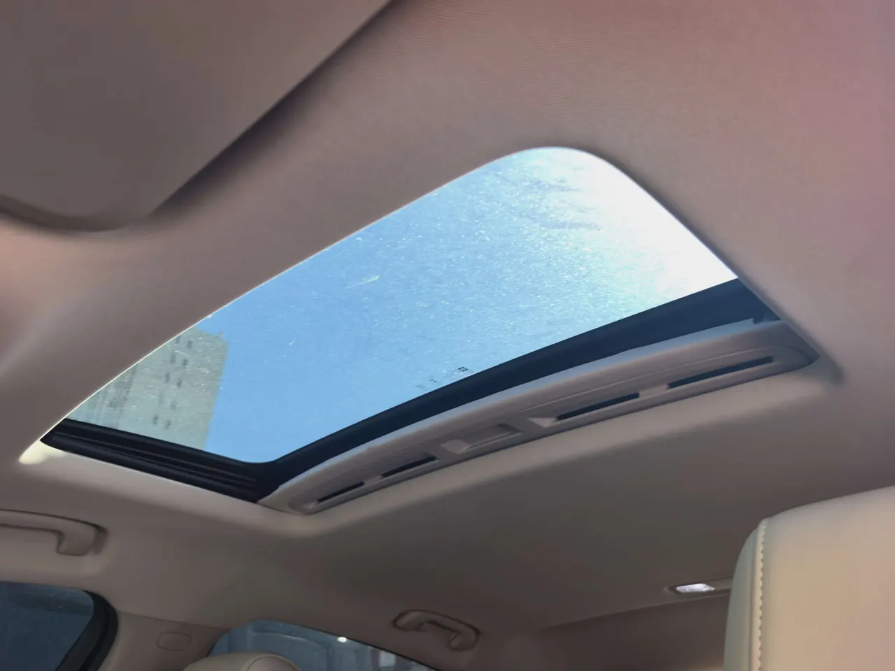 Buick 2020 Regal 1.5T 552T Luxury Automatic Gear 4