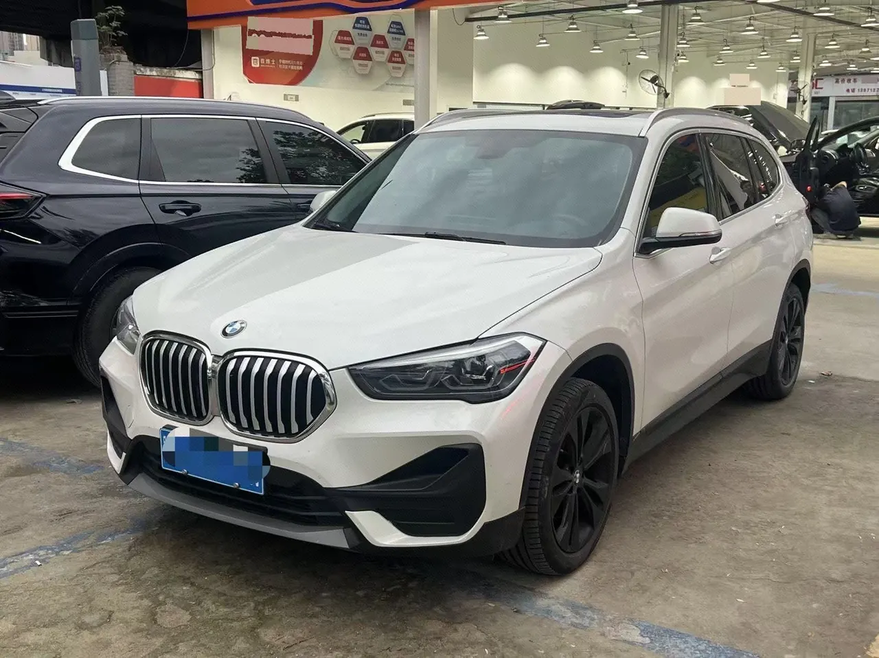 Открыть галерею: BMW 2021 X1 sDrive20Li 1.5T fashion automatic gear