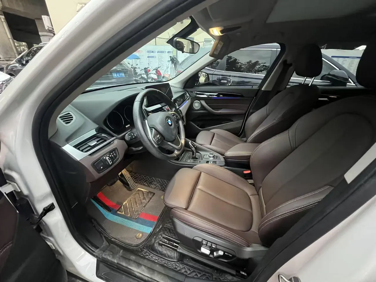 BMW 2021 X1 sDrive20Li 1.5T fashion automatic gear 4