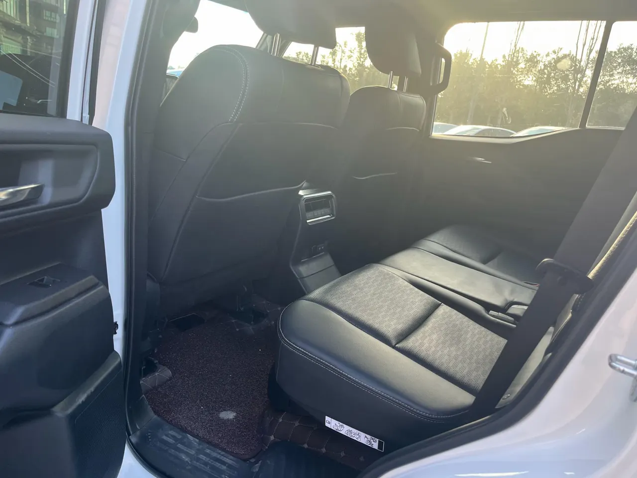 Toyota 2024 Prado HEV 2.4T all-around TX version 5-seat automatic gear 2