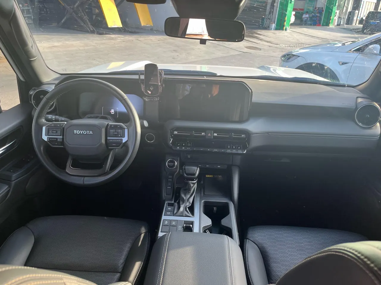 Toyota 2024 Prado HEV 2.4T all-around TX version 5-seat automatic gear 3