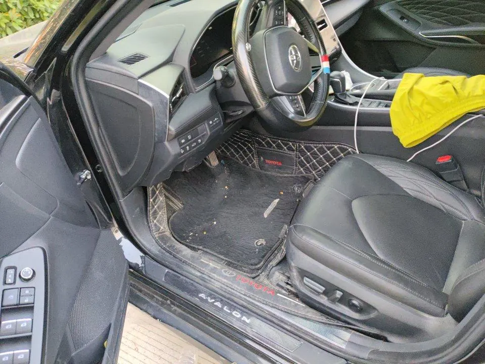 Toyota 2023 Asian Dragon 2.5 Touring Premium Edition Automatic 4