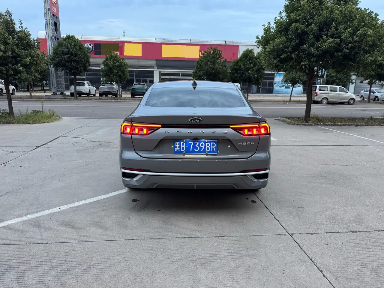 Ford 2023 Mondeo 1.5T EcoBoost 180 Luxury Automatic Gear 7