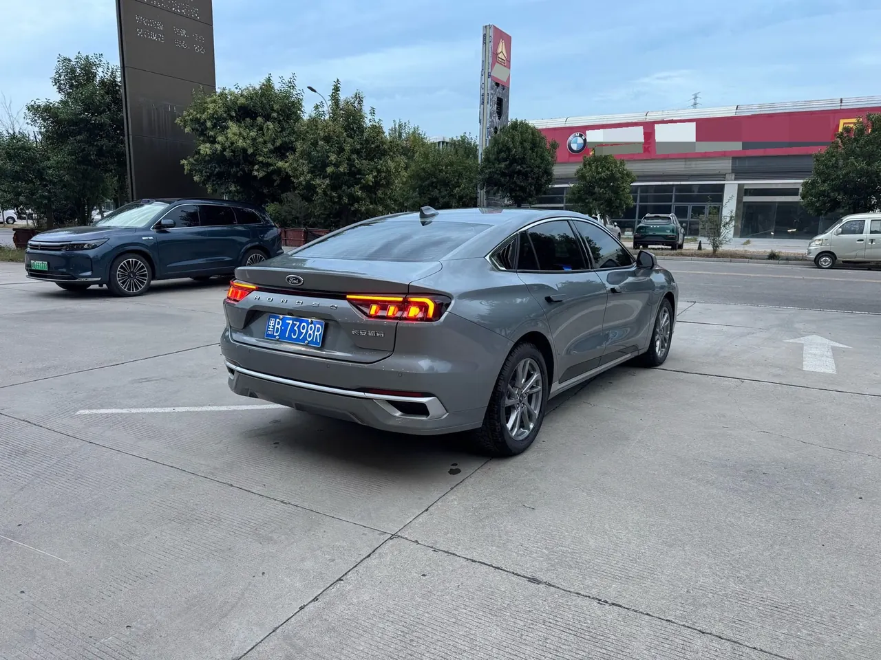 Ford 2023 Mondeo 1.5T EcoBoost 180 Luxury Automatic Gear 9