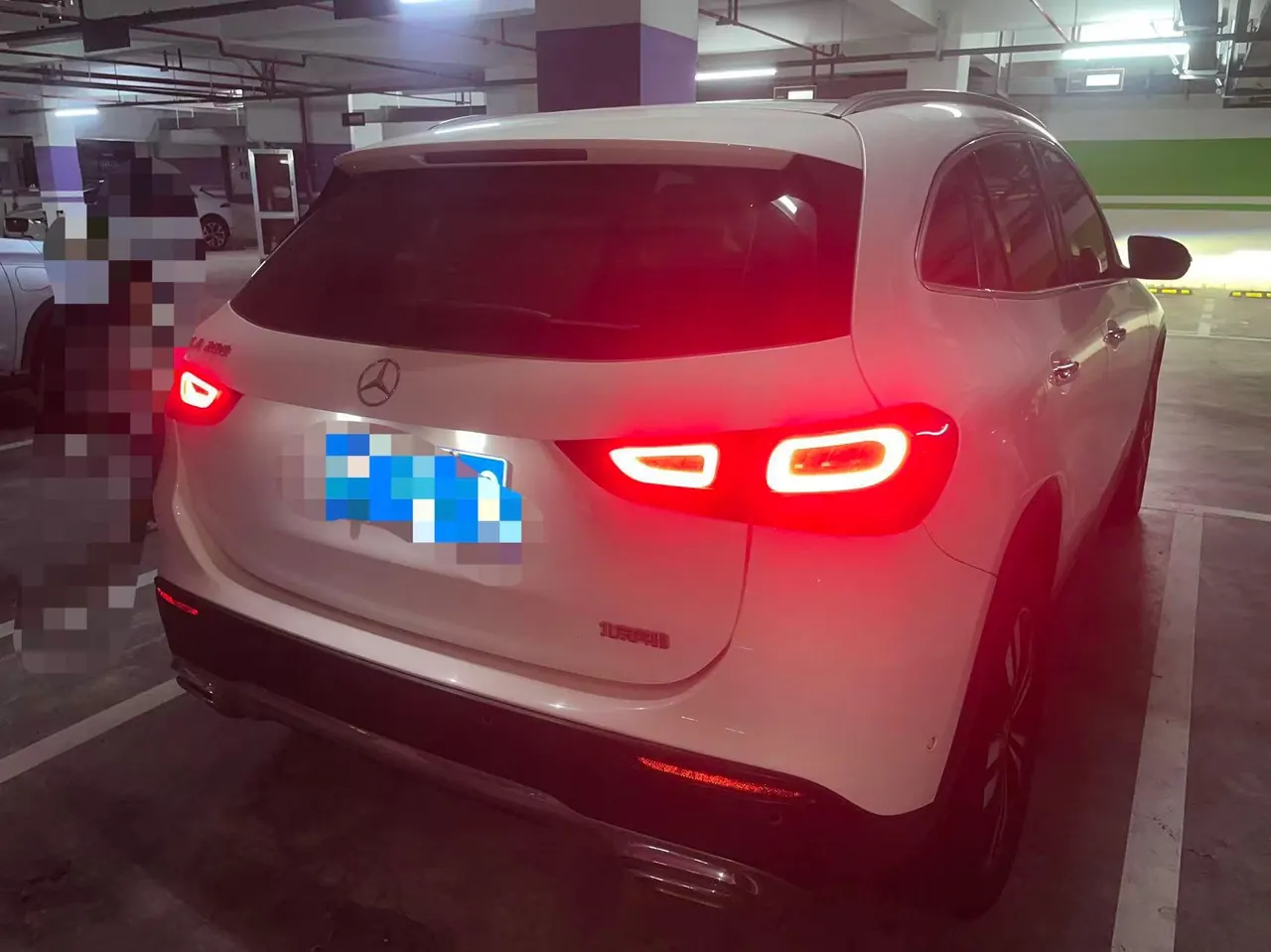 Mercedes Benz 2020 GLA 200 1.3T automatic gear 4
