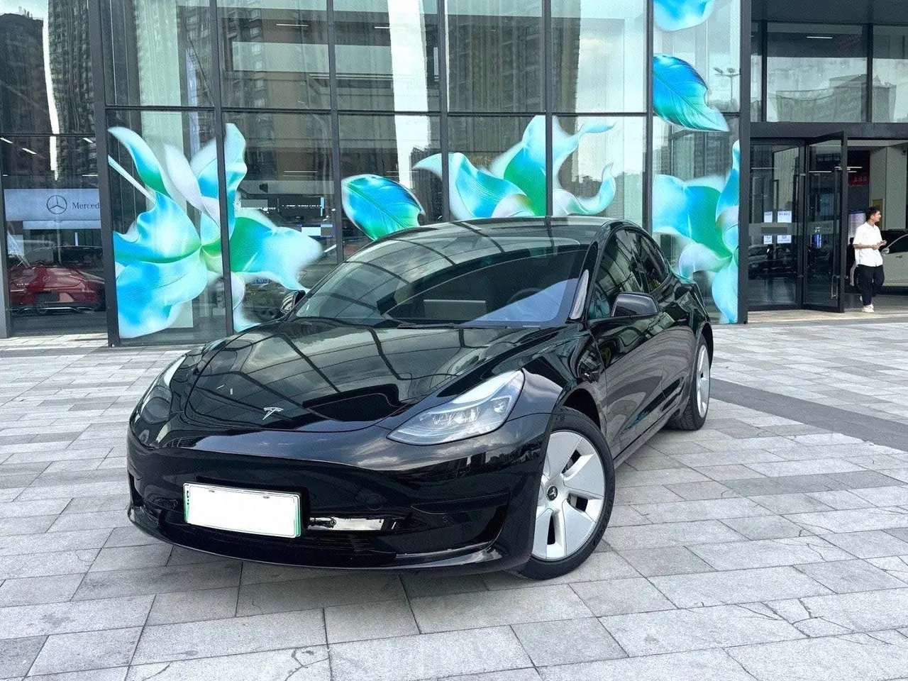 Open image lightbox: Tesla 2021 Model 3 Standard Endurance Rear Drive Upgraded Automatic Gear