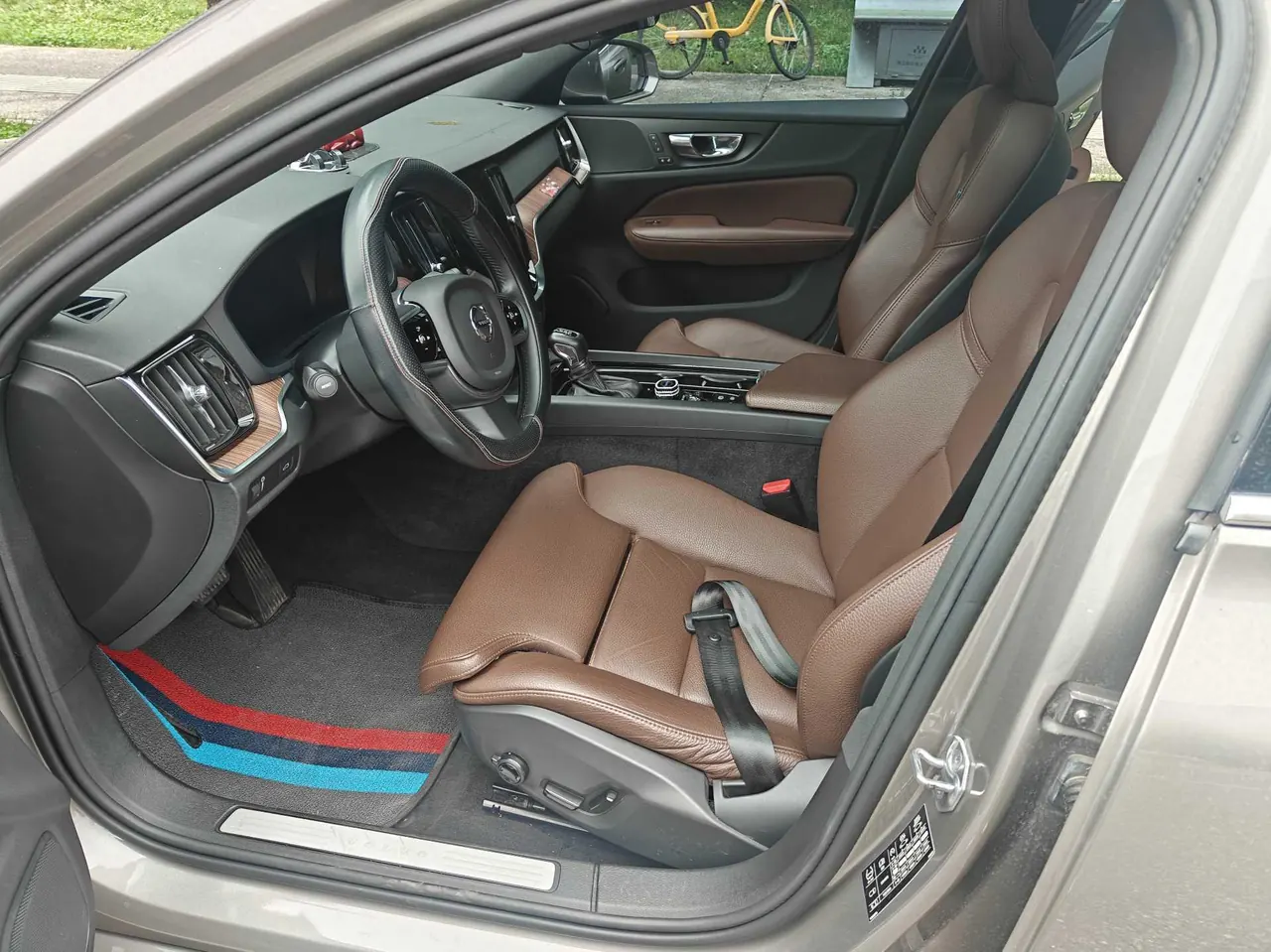 Volvo 2021 S60 2.0T T4 Zhiyuan Deluxe Edition Automatic Gear 2