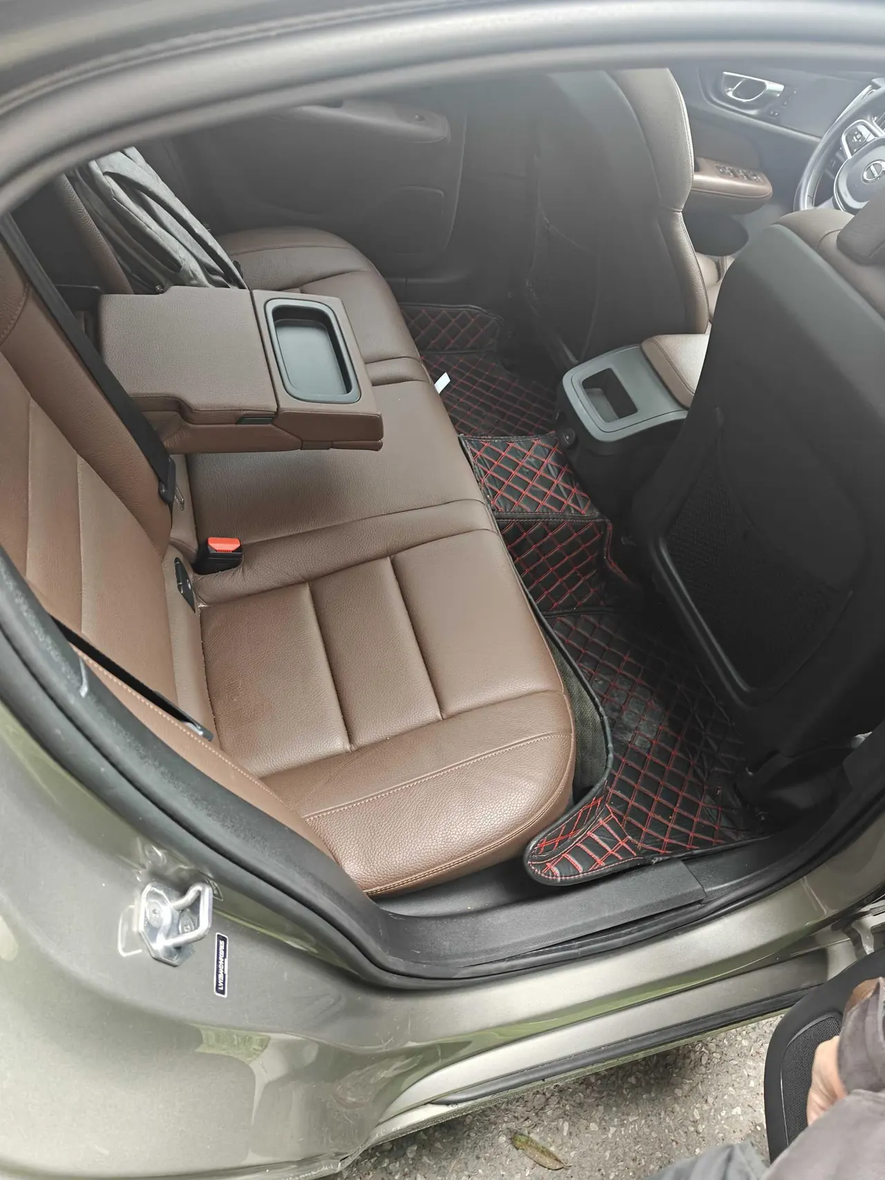 Volvo 2021 S60 2.0T T4 Zhiyuan Deluxe Edition Automatic Gear 5