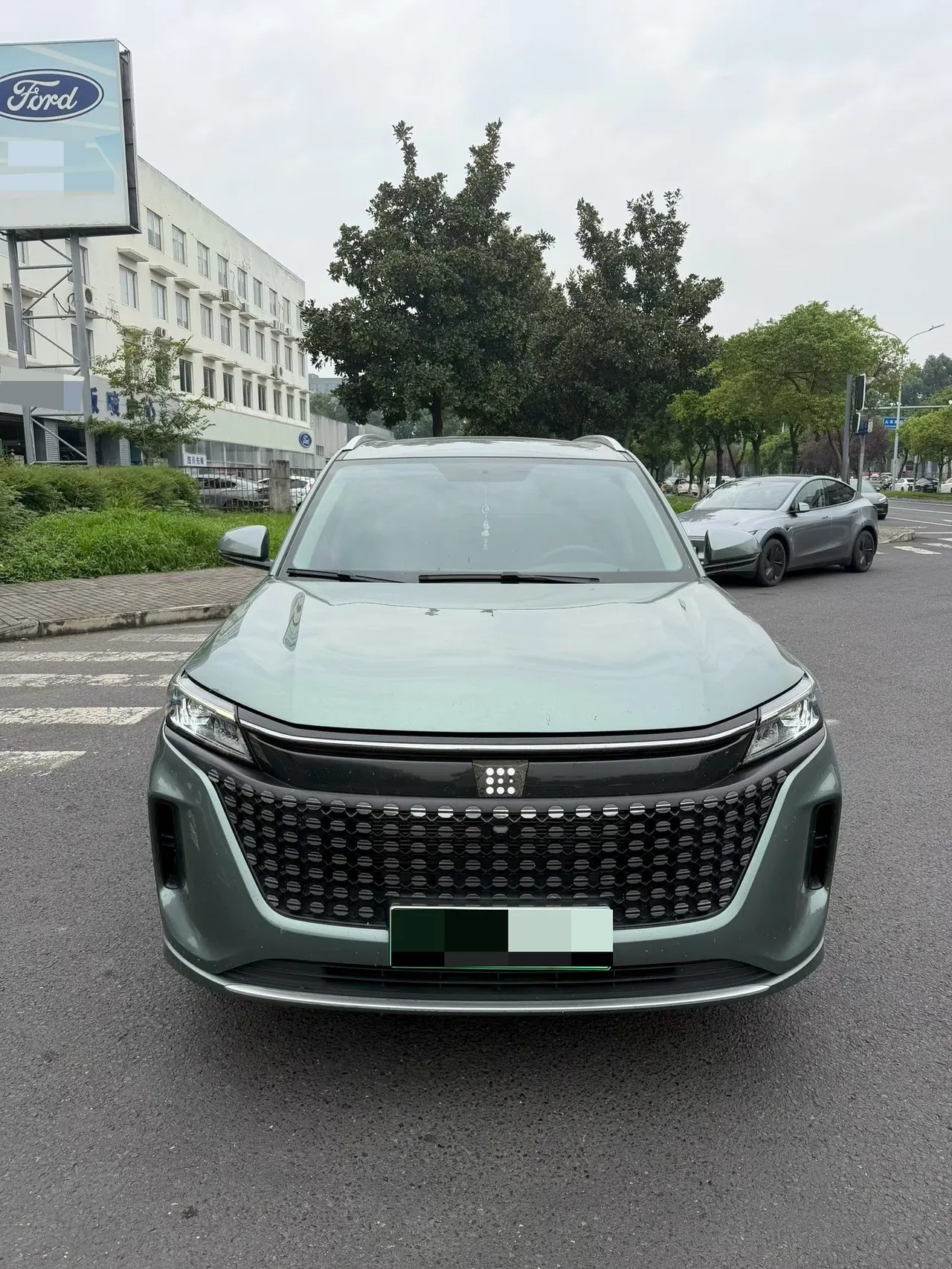 LanDian 2023 LanDian E5 1.5 stepless DE-i 100KM exclusive 7-seat automatic gear 2