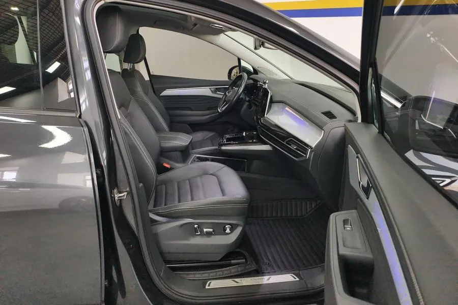 Volkswagen 2021 models of 2.0TSI 380TSI four-wheel drive luxury version of Pro automatic gear 4