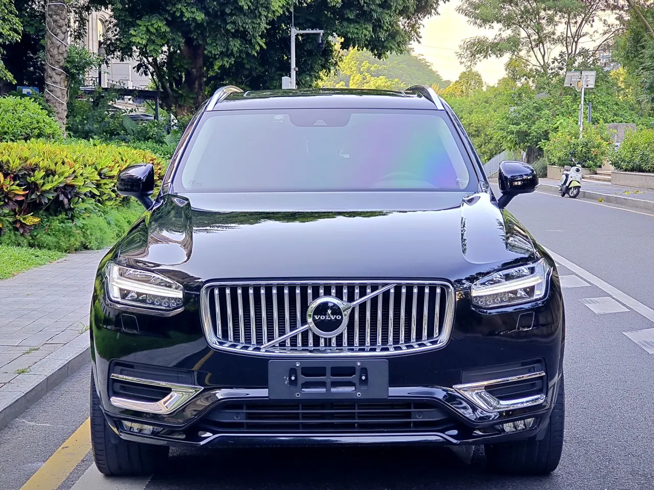 Volvo XC90 (Imported) 2020 XC90 2.0T T6 Zhiyi Deluxe Edition 7-seat (Modified) Automatic Gear 2