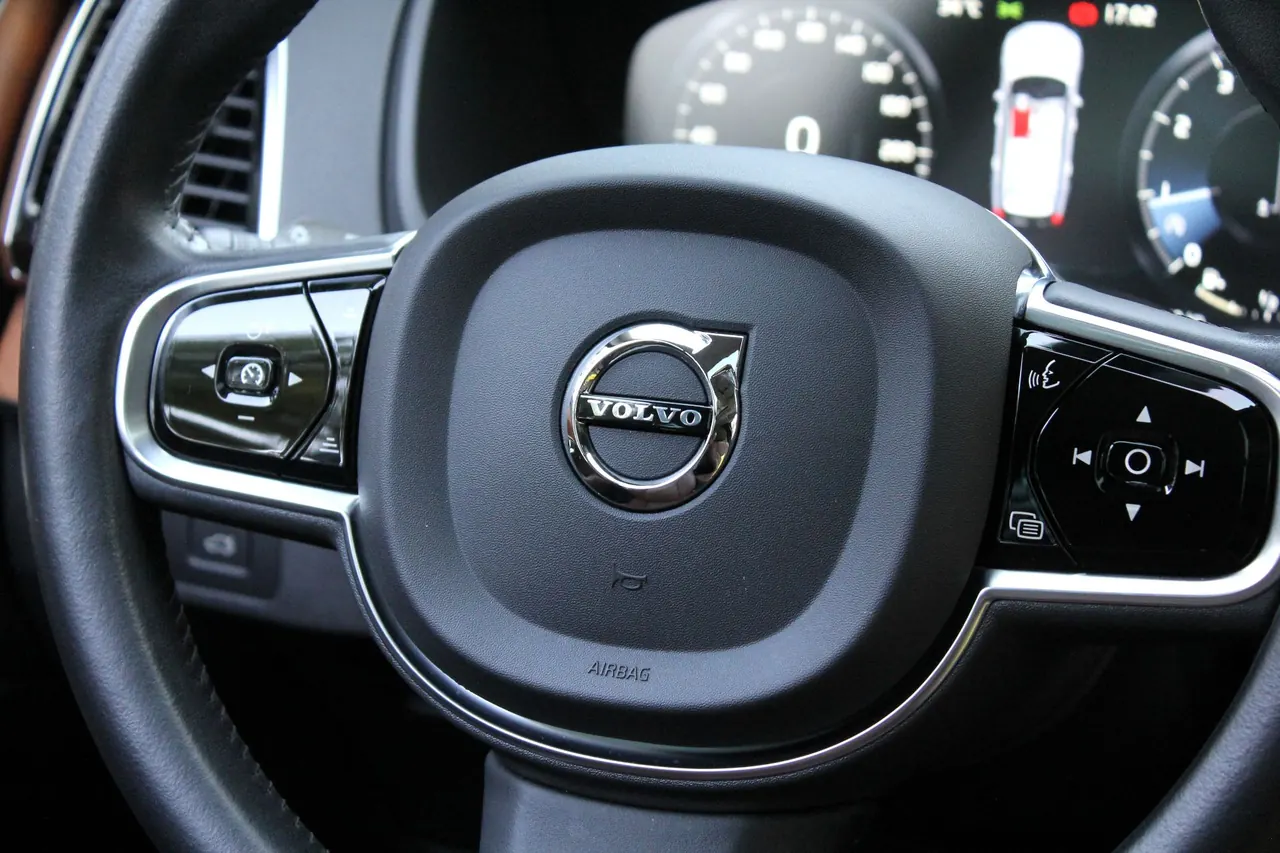 Volvo XC90 (Imported) 2020 XC90 2.0T T6 Zhiyi Deluxe Edition 7-seat (Modified) Automatic Gear 6