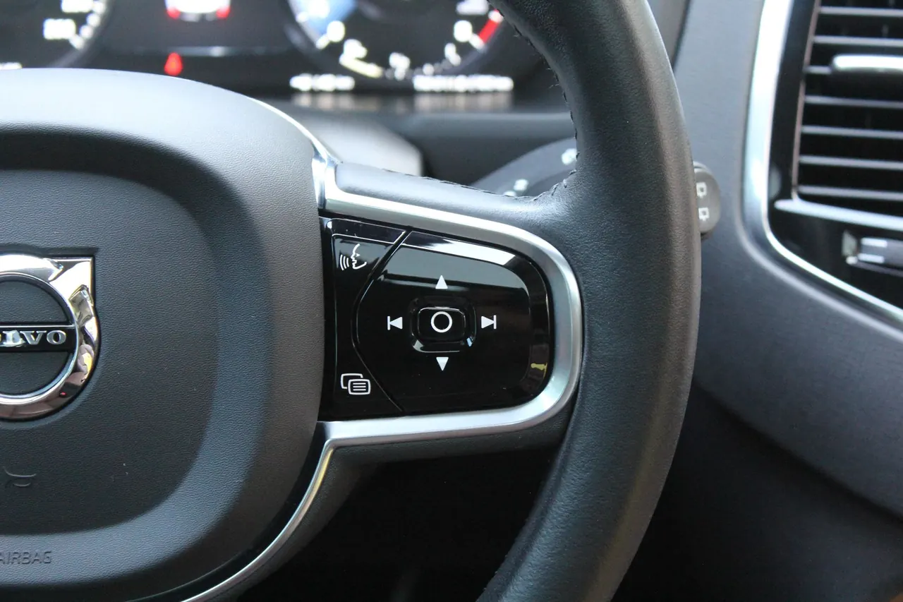 Volvo XC90 (Imported) 2020 XC90 2.0T T6 Zhiyi Deluxe Edition 7-seat (Modified) Automatic Gear 9