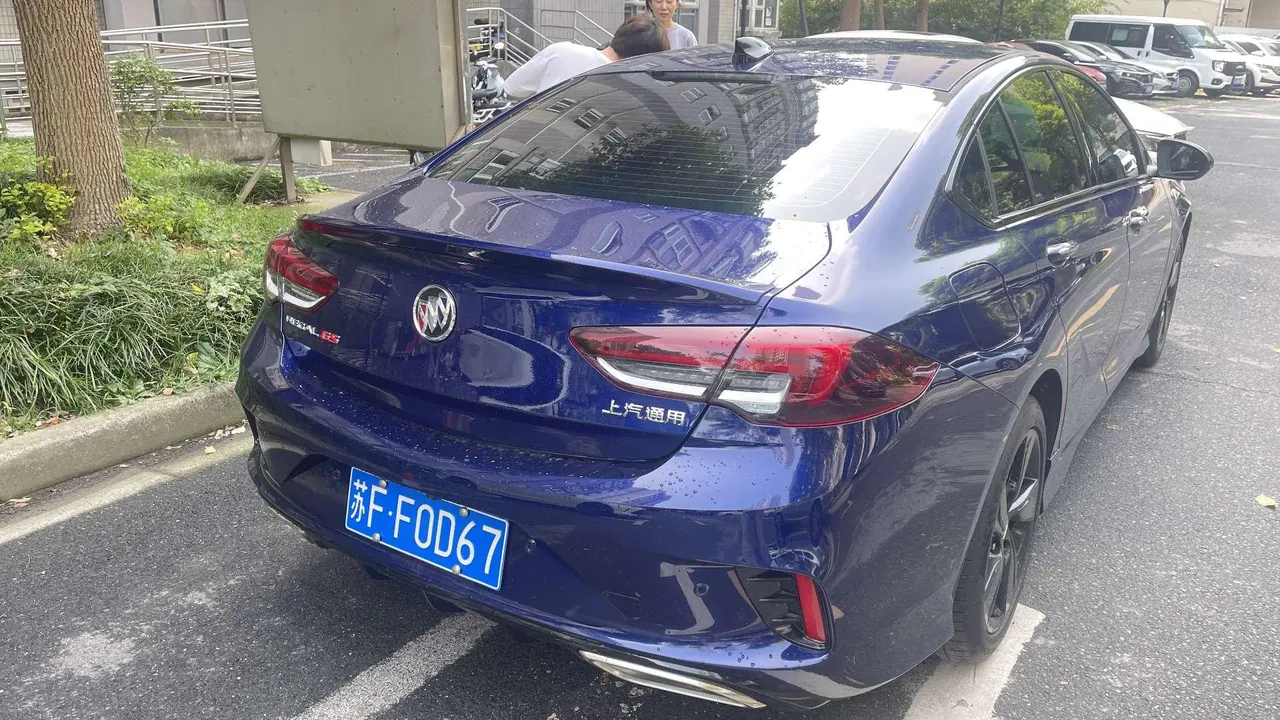 Buick 2020 Regal GS 2.0T 28T Honorable Automatic Gear 5