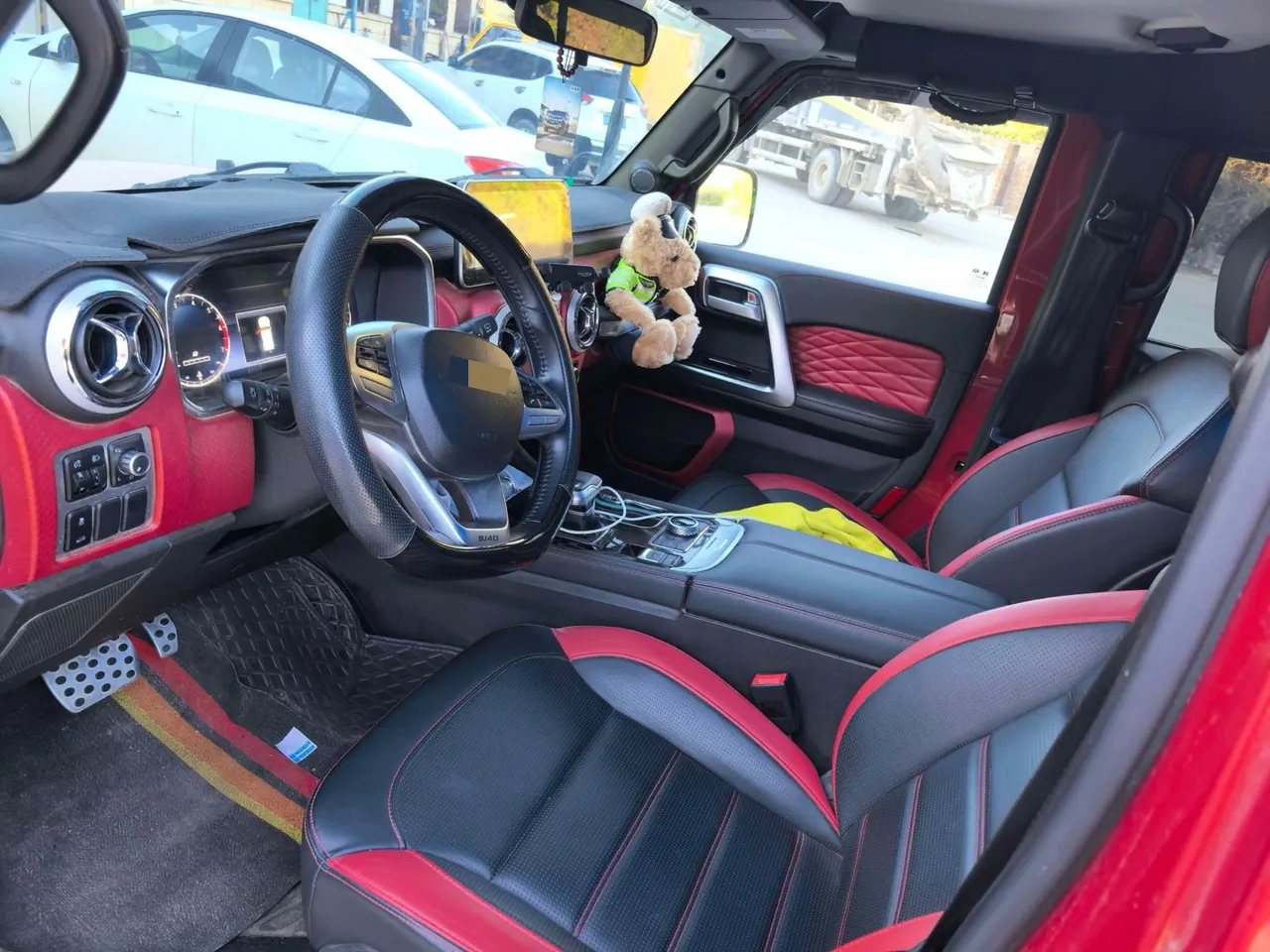 Beijing 2020 BJ40 2.0T 4-wheel drive city hunter version chivalrous automatic gear 3