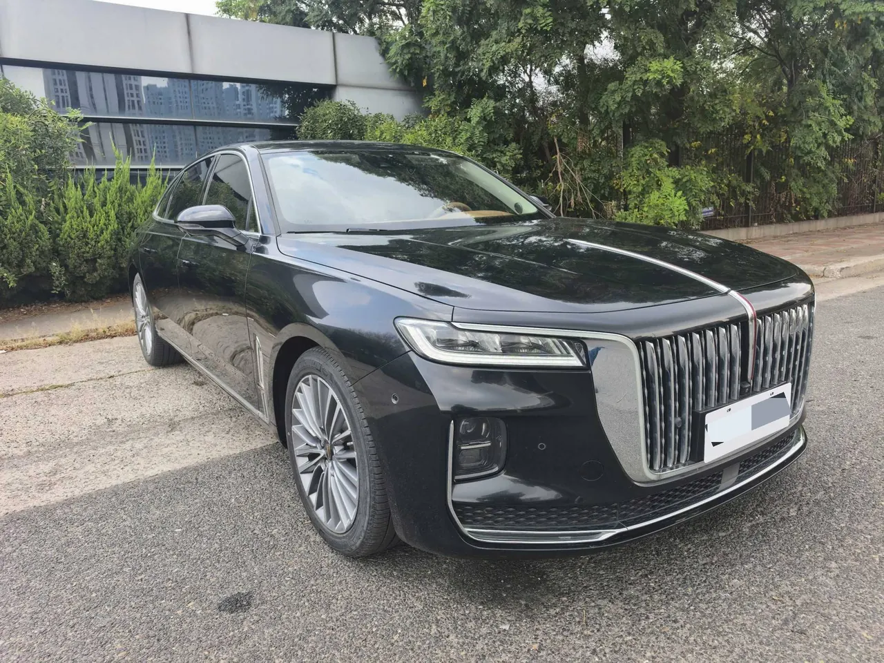 HongQi 2020 H9 48V 2.0T Zhilian Qi Chang Edition Automatic Gear 3