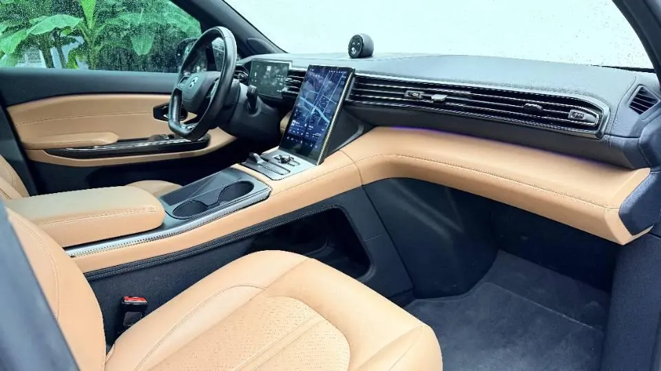 NIO 2020 ES 6 610KM Performance Edition Automatic Gear 4
