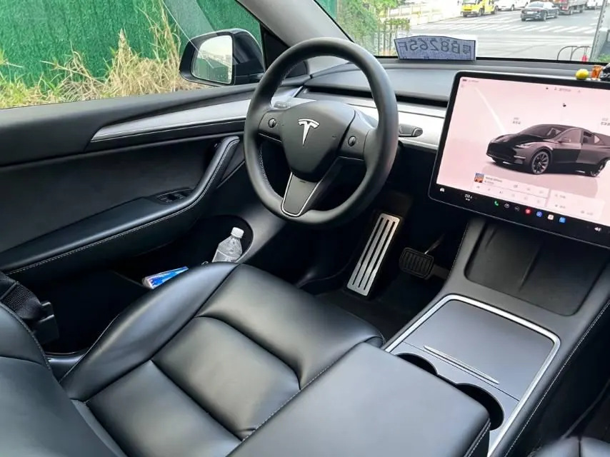 Tesla 2022 Model Y rear-wheel drive version automatic transmission 18
