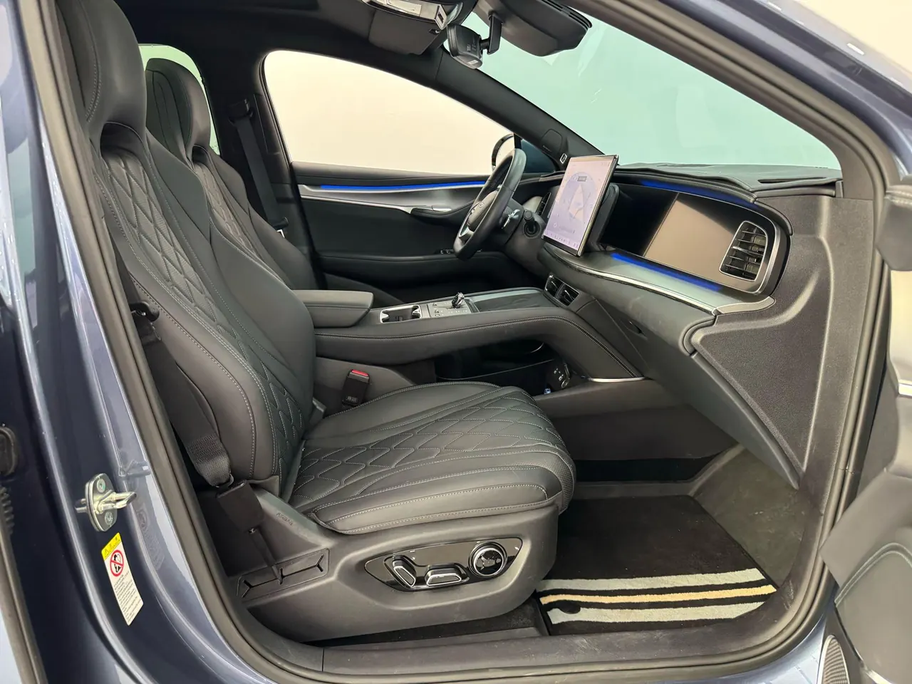 BYD 2024 Sea Lion 07 EV 550 Four-wheel Drive Smart Navigation Edition Automatic Gear 9